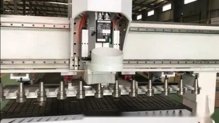 1300X2500mm 4 Axis Atc Liner CNC Router 3D Máquina de carpintería Muebles Gabinete Corte Grabado CNC Máquina de talla de madera MDF Fresado Engaver